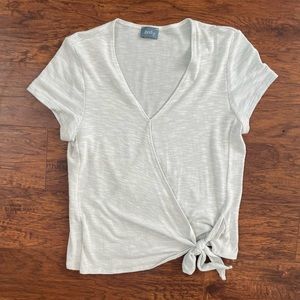 Neely shirt size medium